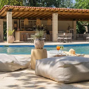 Ξενοδοχείο Petrino Eco Village